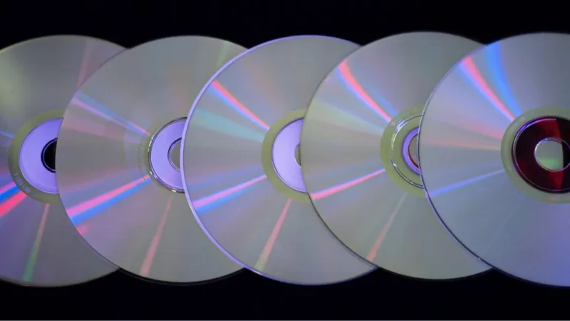 چند حلقه DVD (CD)
