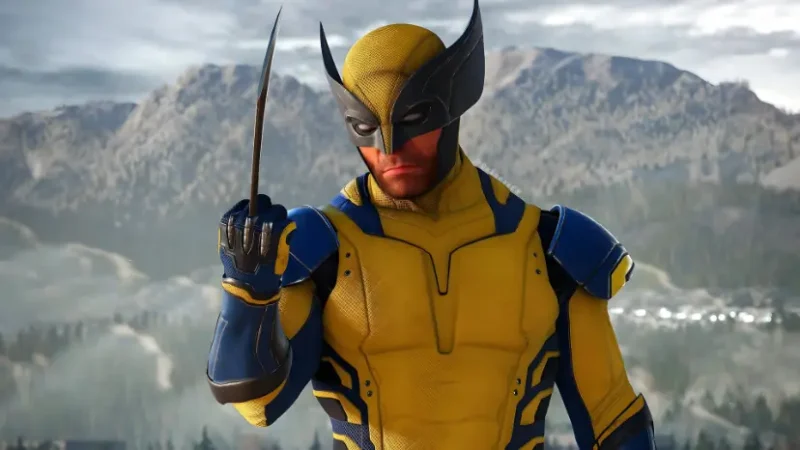شخصیت وُلورین (Wolverine) با لباس زرد و آبی و چنگالهای فلزی در طبیعت